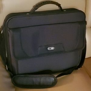 Init laptop bag